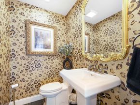 50 Elm St, Plympton MA 02367