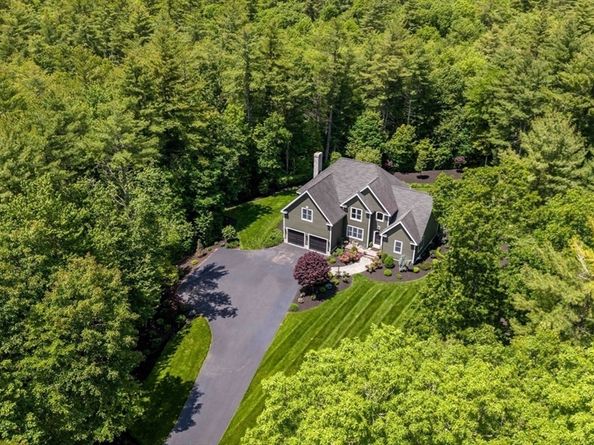 50 Elm St, Plympton MA 02367