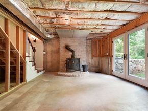 50 Elm St, Plympton MA 02367