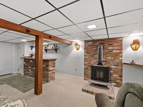 46 Woodruff Road, Clinton MA 01510