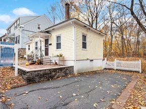 447 Stevens St, North Andover MA 01845