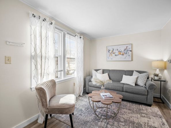 447 Stevens St, North Andover MA 01845