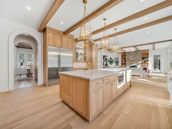 222 Grove St, Wellesley MA 02482