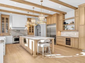 222 Grove St, Wellesley MA 02482
