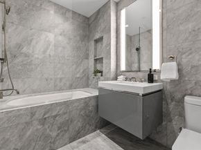 682 Atlantic Ave 49H, Boston MA 02111