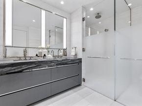 682 Atlantic Ave 49H, Boston MA 02111