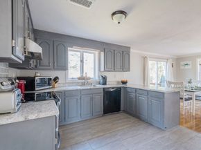 51 Kathleen Dr, Plymouth MA 02360