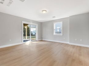 14 Piedmont Ave, Waltham MA 02451