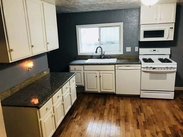 18 Lawrence St, Brockton MA 02301
