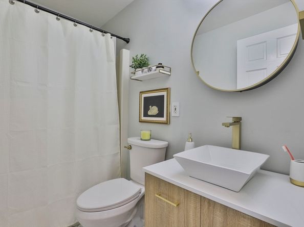 35 Flint Street 209, Salem MA 01970