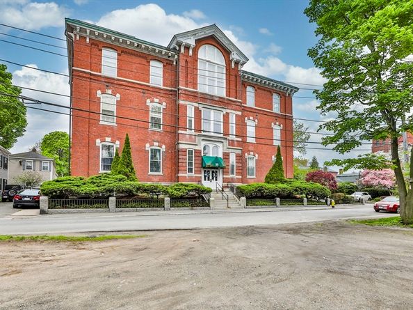 35 Flint Street 209, Salem MA 01970