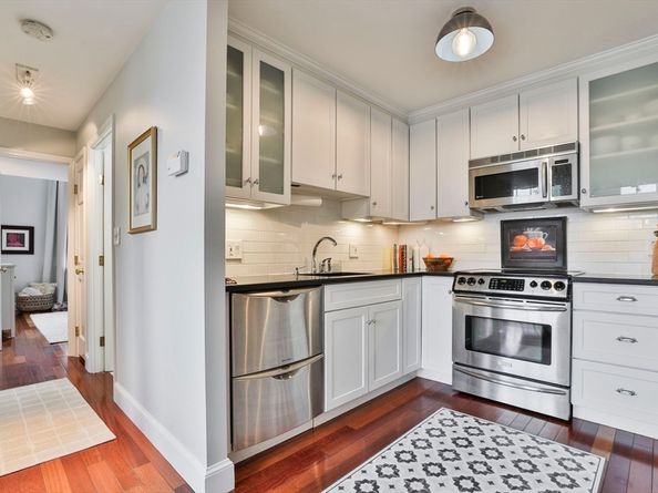 35 Flint Street 209, Salem MA 01970