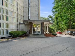 200 Swanton St T28, Winchester MA 01890