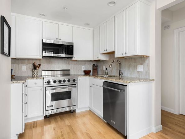 20 Chapel St B712, Brookline MA 02446