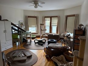 3 Gardner Pl, Leominster MA 01453