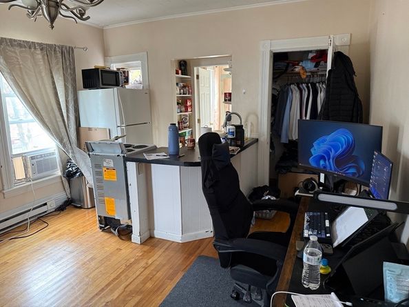 3 Gardner Pl, Leominster MA 01453