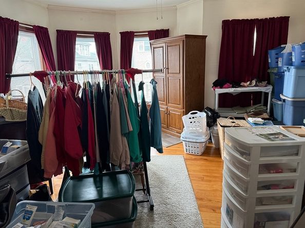 3 Gardner Pl, Leominster MA 01453