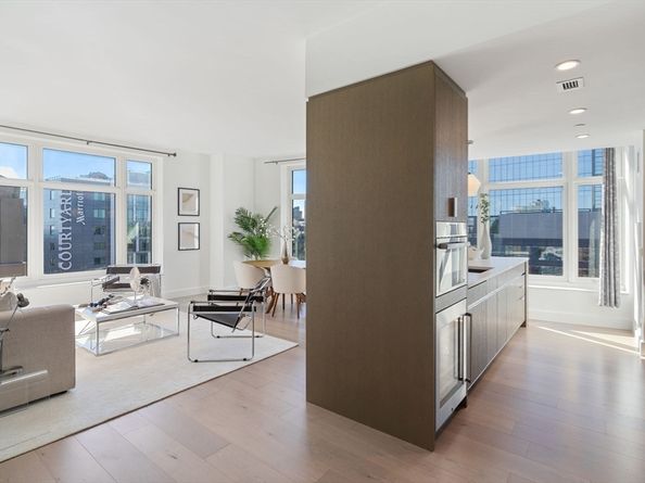 100 Lovejoy Wharf PH 1B, Boston MA 02114