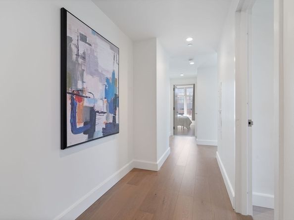 100 Lovejoy Wharf PH 1B, Boston MA 02114