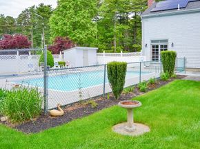 110 Mayflower Ridge Dr, Wareham MA 02571