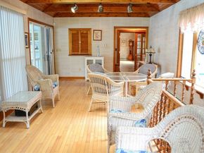 110 Mayflower Ridge Dr, Wareham MA 02571