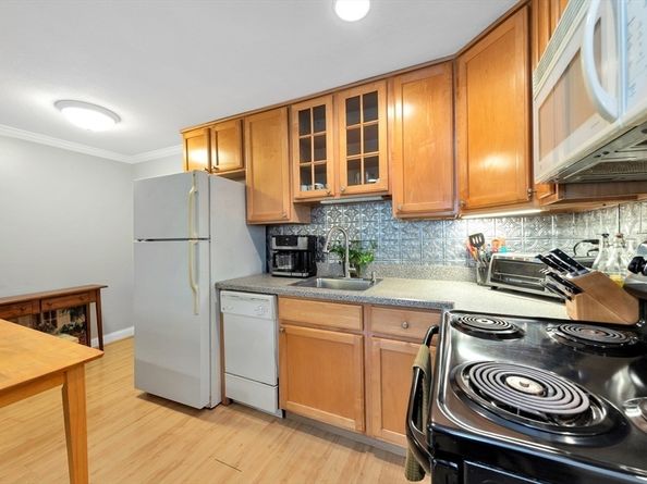 588 Main St 3C, Stoneham MA 02180