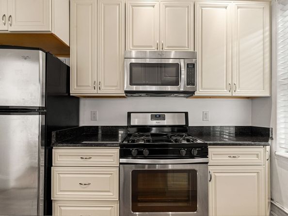 39 Revere St 6, Boston MA 02114