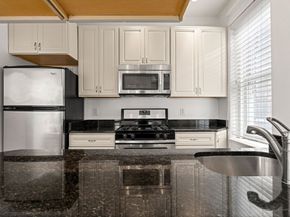 39 Revere St 6, Boston MA 02114