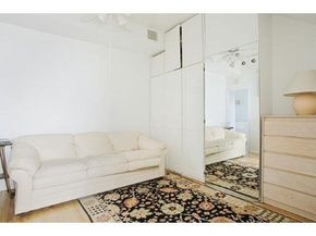 1003 Chestnut St 1003, Newton MA 02464