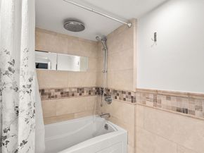 1003 Chestnut St 1003, Newton MA 02464