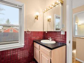 1003 Chestnut St 1003, Newton MA 02464