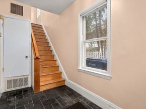 1003 Chestnut St 1003, Newton MA 02464