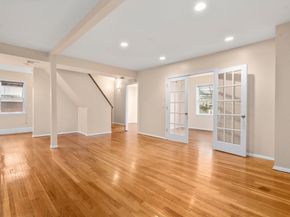 1003 Chestnut St 1003, Newton MA 02464