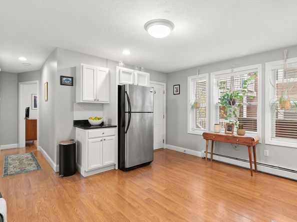 39 1/2 Harbor St 1, Salem MA 01970