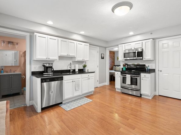 39 1/2 Harbor St 1, Salem MA 01970