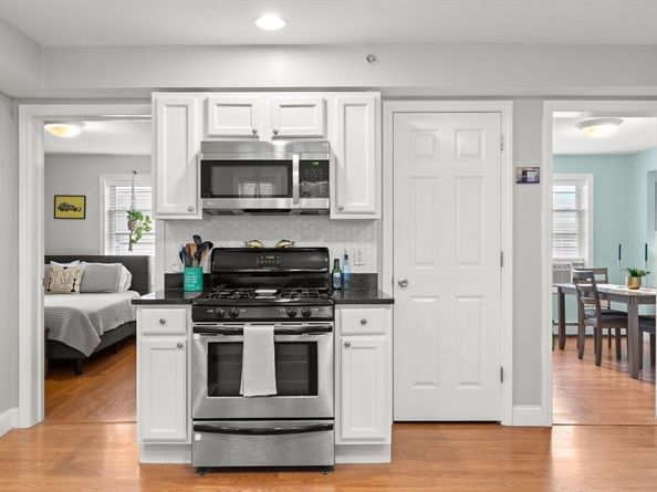 39 1/2 Harbor St 1, Salem MA 01970