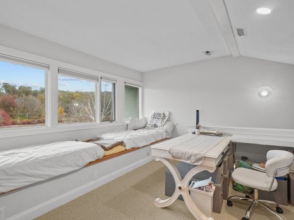 115 Mill Pond 115, North Andover MA 01845