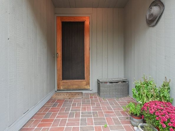 115 Mill Pond 115, North Andover MA 01845