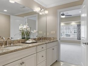 527 Salem St 42, Lynnfield MA 01940