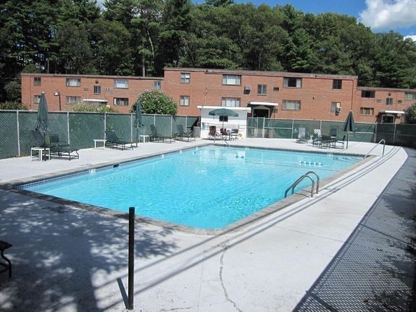 81 Nicholas Rd B, Framingham MA 01701