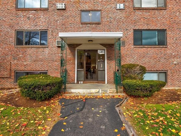 81 Nicholas Rd B, Framingham MA 01701