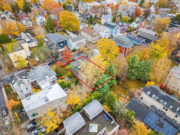 18 Donnell St, Cambridge MA 02138