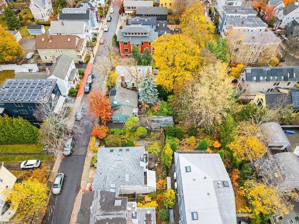 18 Donnell St, Cambridge MA 02138