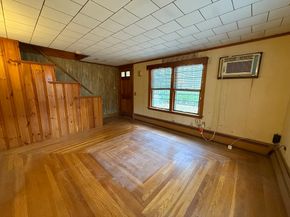 11 Park Ave, Tewksbury MA 01876