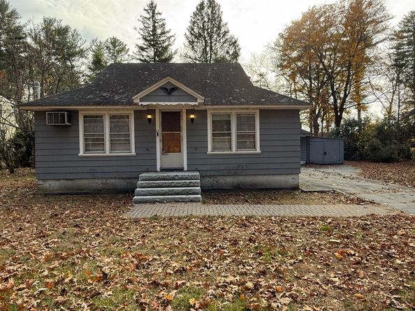 11 Park Ave, Tewksbury MA 01876