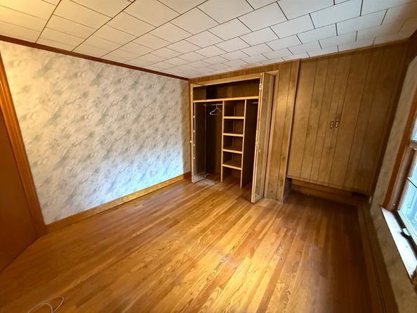 11 Park Ave, Tewksbury MA 01876