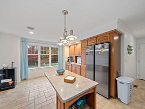 58 Bay Farm Rd 58, Duxbury MA 02332