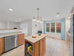 58 Bay Farm Rd 58, Duxbury MA 02332