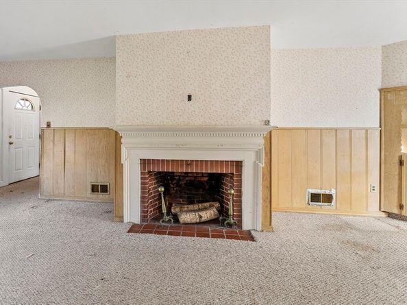 46 Sutton, Peabody MA 01960