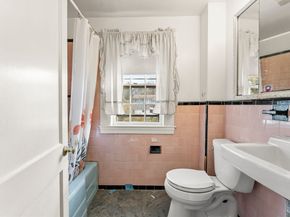 46 Sutton, Peabody MA 01960